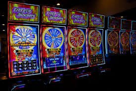 slot machine reels spinning online casino မြန်မာ